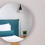 Apartment Lithies Living